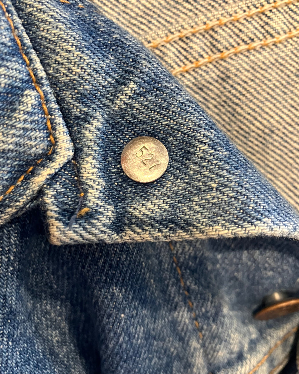 90's Levi's 70506-0217-Denim jacket-(size 38)Made in U.S.A.