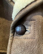 画像をギャラリービューアに読み込む, Unknown-Mouton Coat