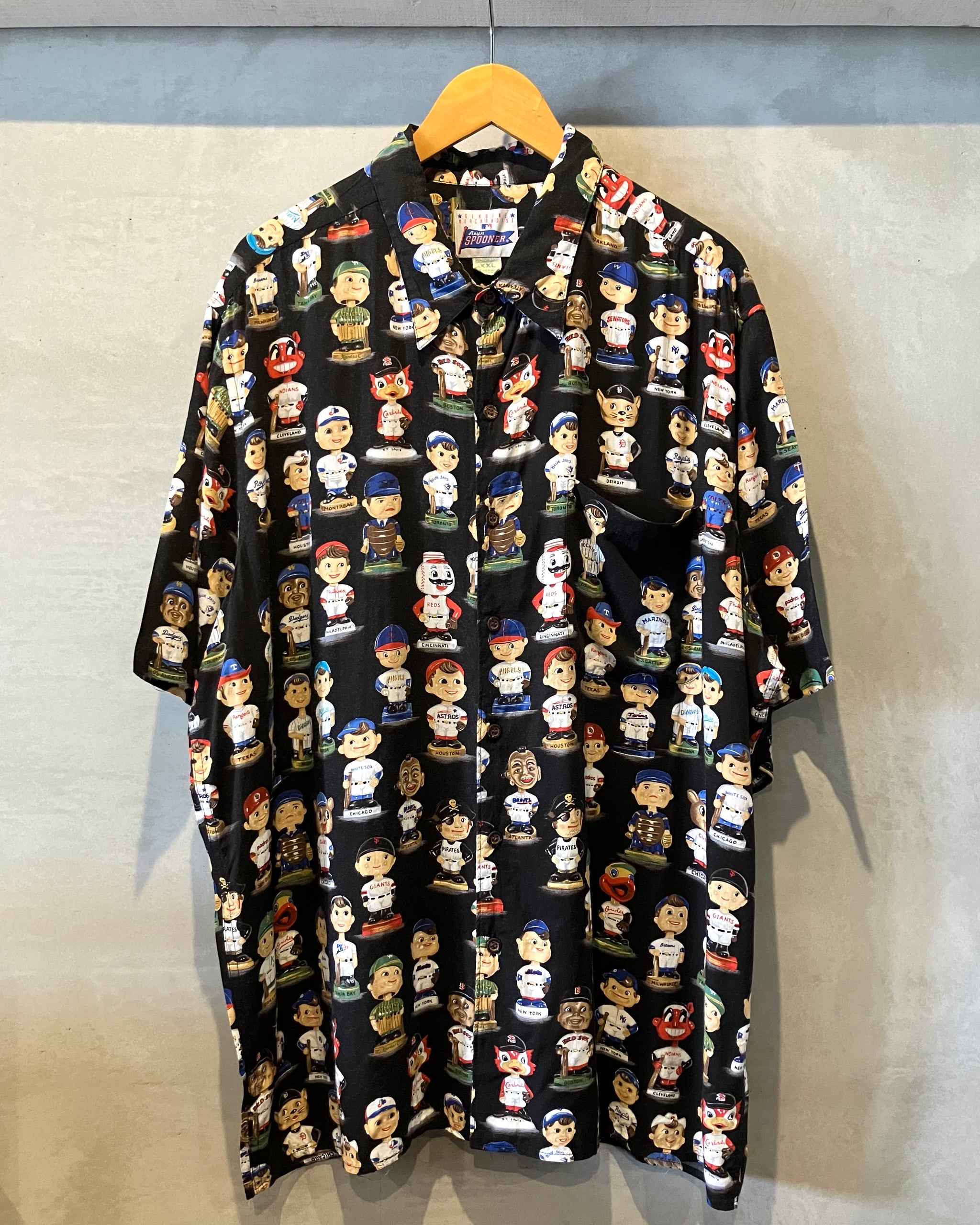PLANET HOLLYWOOD 90s 黒 アロハシャツ ビンテージ 派手原色 PLANET HOLLYWOOD 90s 黒 アロハシャツ ビンテージ 派手原色