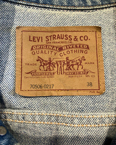 90’s Levi’s 70506-0217-Denim jacket-(size 38)Made in U.S.A.