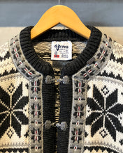 画像をギャラリービューアに読み込む, VOSS-Knit cardigan-(Lady’s size L,Men’s size S)Made in NORWAY

