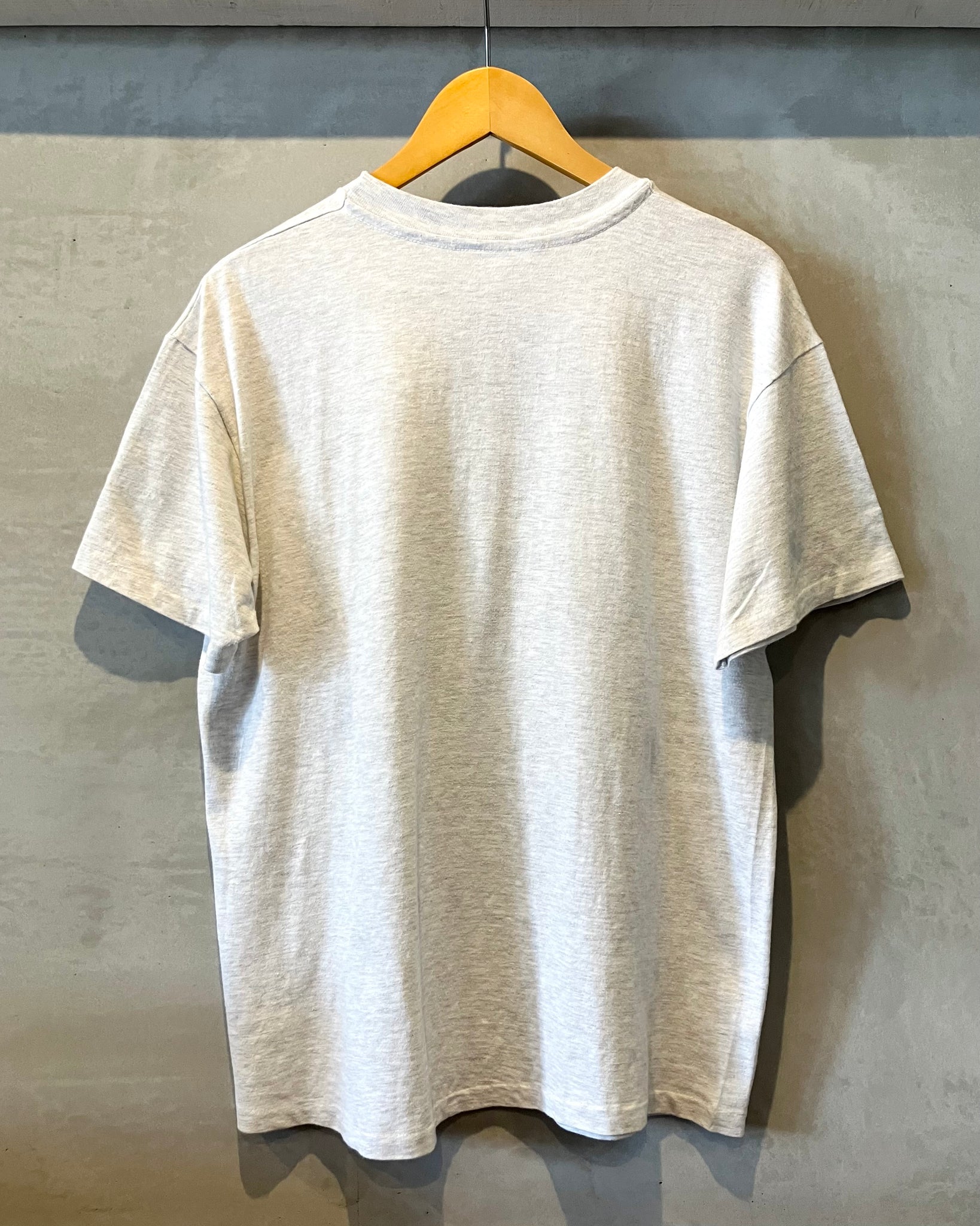 90's Hanes-T-shirt-(size L)Made in U.S.A. – Chapter vintage