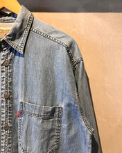 画像をギャラリービューアに読み込む, 90‘s Levi‘s RED TAB-Denim shirt-(size M)
